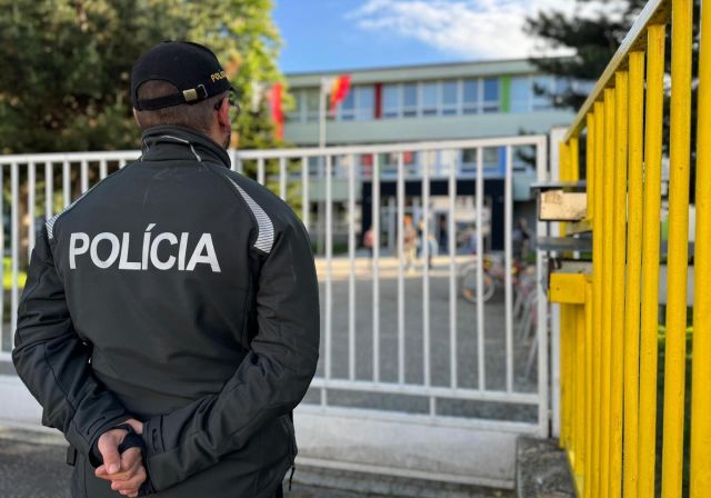 policia 1 212127