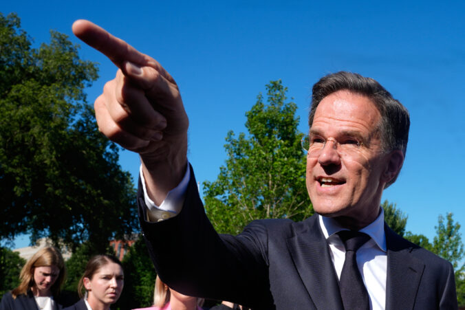 trump nato rutte 86687 676x451 216949