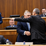 Napata debata v parlamente