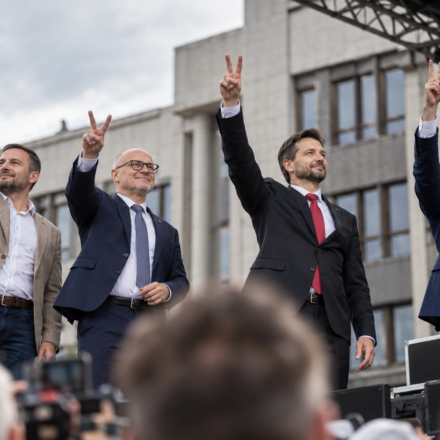 Vitazne gesto na podiu