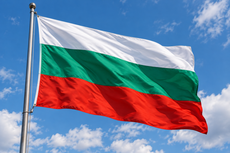 Vlajuca bulharska vlajka na oblohe